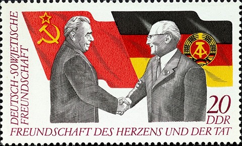 East_Germany_1972_Postage_Stamp_-_Brezhnev_and_Honecker_Meeting
